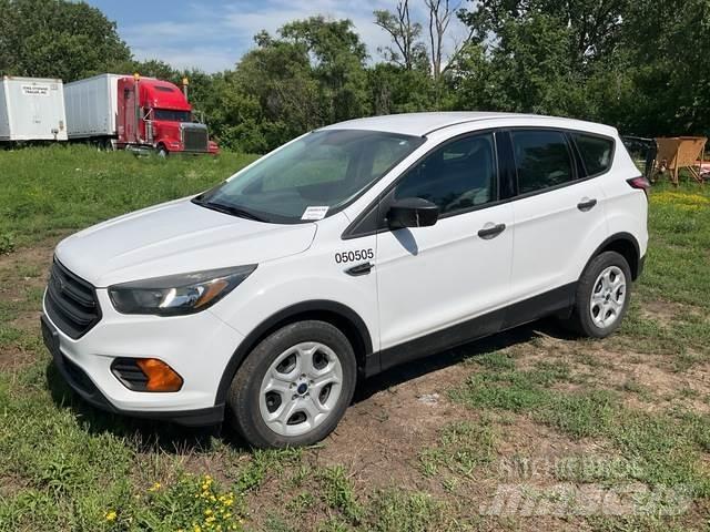 Ford Escape S سيارات