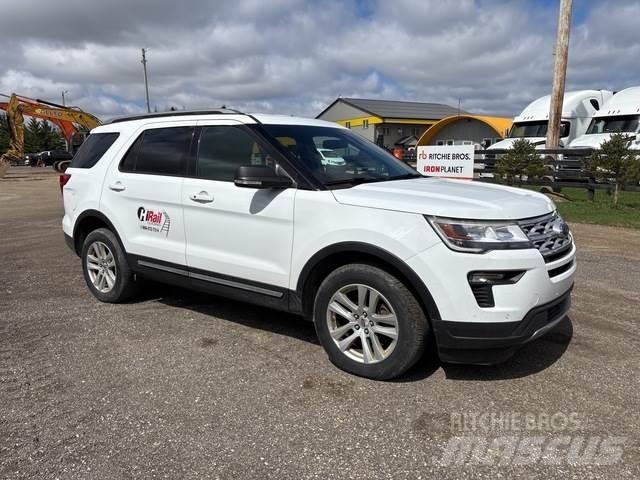 Ford Explorer سيارات