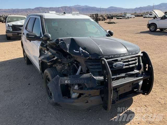 Ford Explorer سيارات