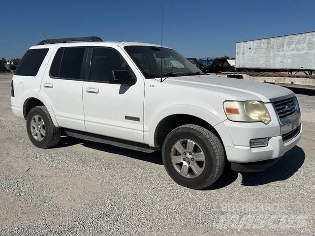 Ford Explorer سيارات