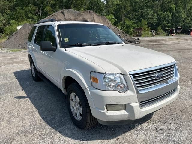 Ford Explorer سيارات