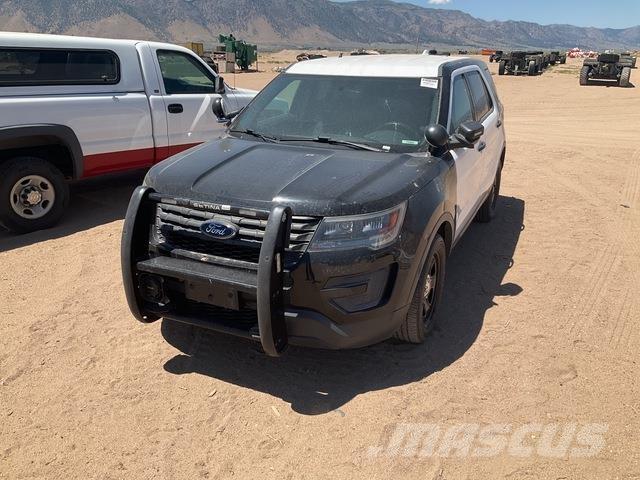 Ford Explorer سيارات