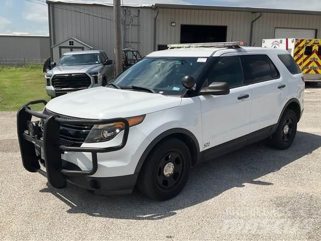 Ford Explorer سيارات