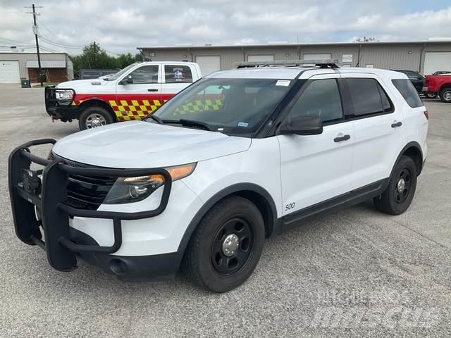 Ford Explorer سيارات
