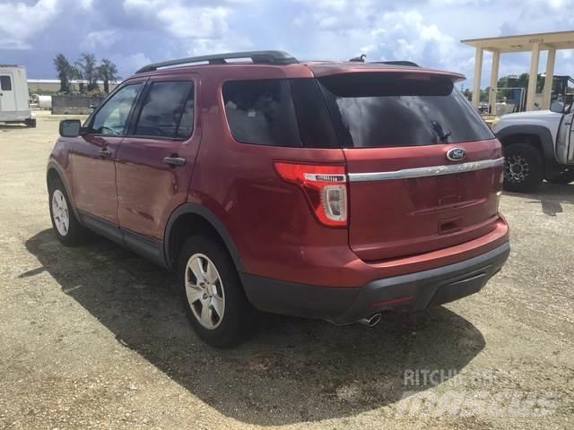 Ford Explorer سيارات