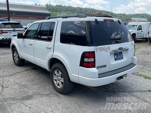 Ford Explorer سيارات