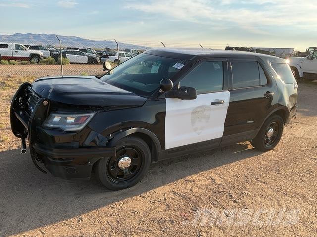 Ford Explorer سيارات