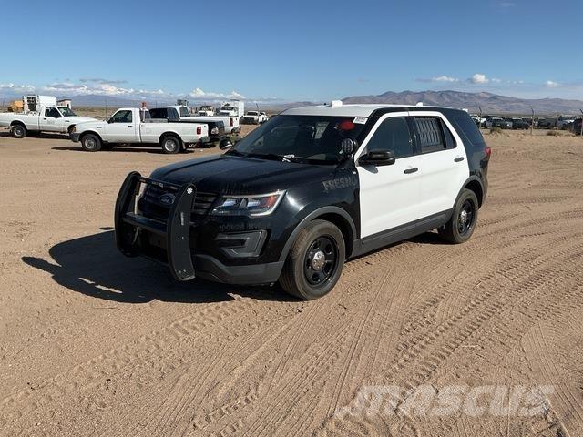 Ford Explorer سيارات
