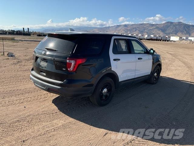 Ford Explorer سيارات