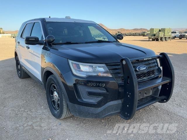 Ford Explorer سيارات