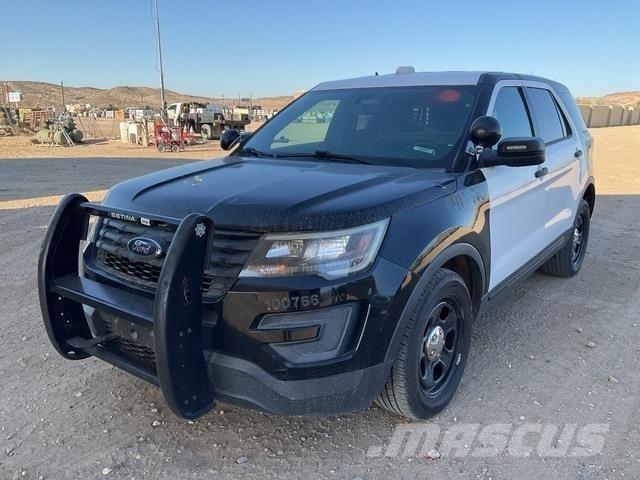 Ford Explorer سيارات