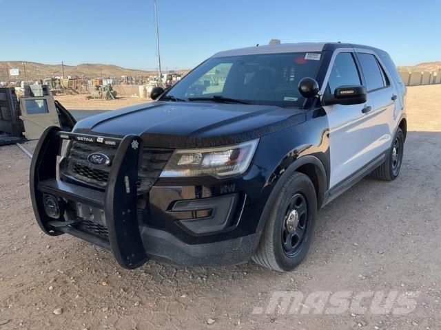 Ford Explorer سيارات