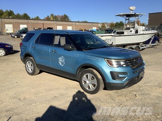Ford Explorer سيارات