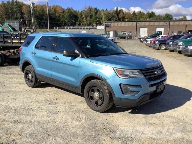 Ford Explorer سيارات