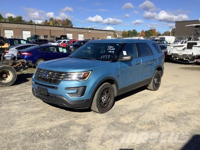 Ford Explorer سيارات