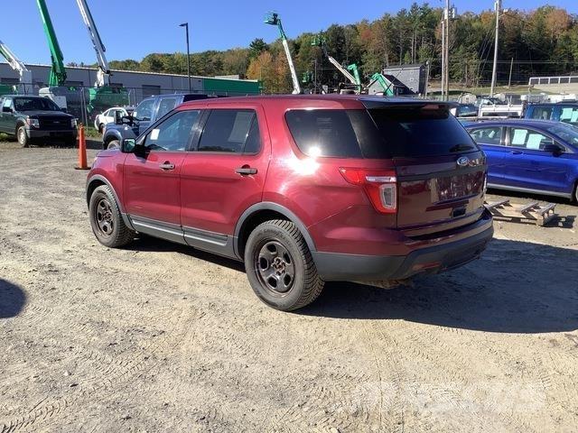 Ford Explorer سيارات