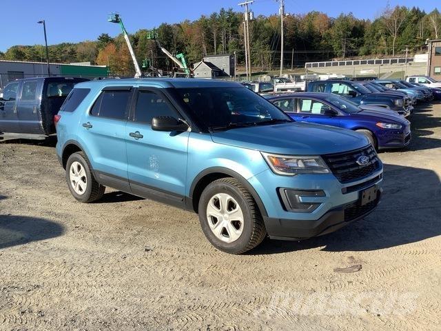 Ford Explorer سيارات