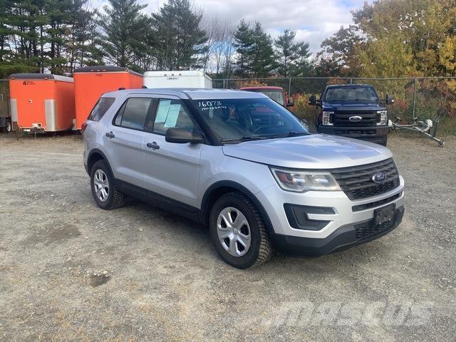 Ford Explorer سيارات
