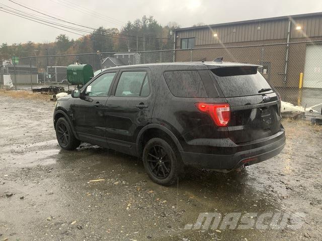 Ford Explorer سيارات