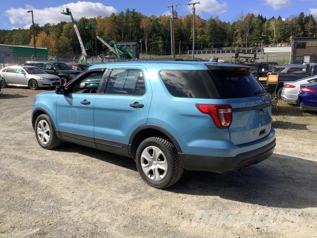 Ford Explorer سيارات