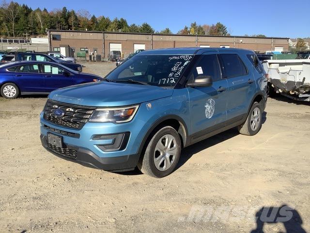 Ford Explorer سيارات