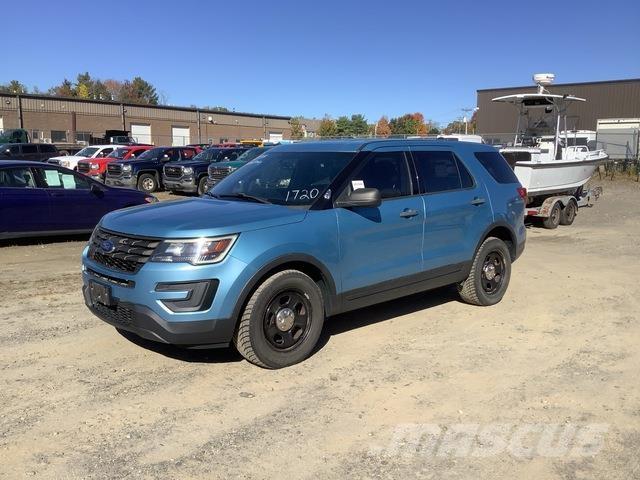 Ford Explorer سيارات
