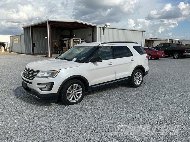 Ford Explorer سيارات