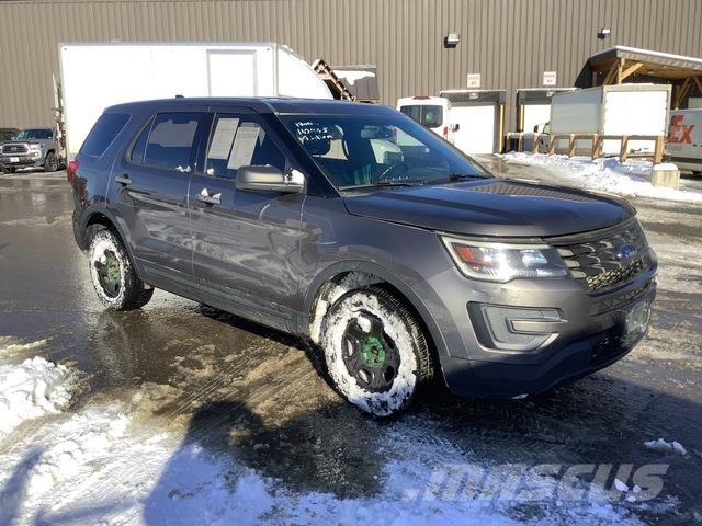 Ford Explorer سيارات