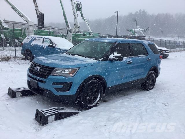 Ford Explorer سيارات