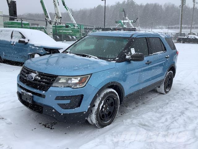Ford Explorer سيارات