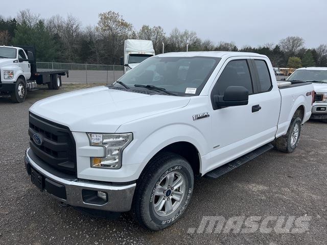 Ford F-150 شاحنات خفيفة/مفصلية الجوانب