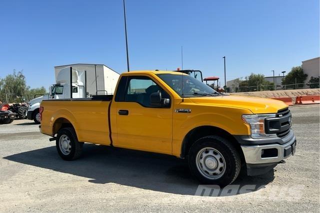 Ford F-150 شاحنات خفيفة/مفصلية الجوانب