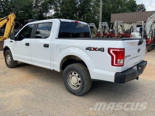 Ford F-150 شاحنات خفيفة/مفصلية الجوانب