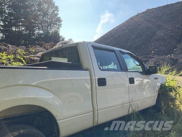 Ford F-150 شاحنات خفيفة/مفصلية الجوانب