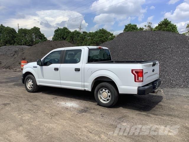 Ford F-150 شاحنات خفيفة/مفصلية الجوانب