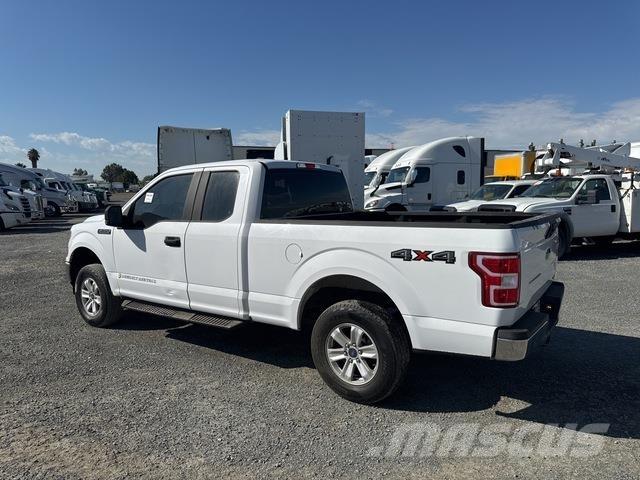 Ford F-150 شاحنات خفيفة/مفصلية الجوانب