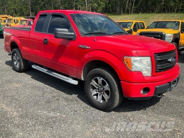 Ford F-150 شاحنات خفيفة/مفصلية الجوانب