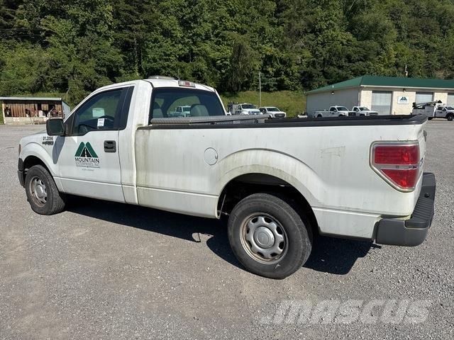 Ford F-150 شاحنات خفيفة/مفصلية الجوانب