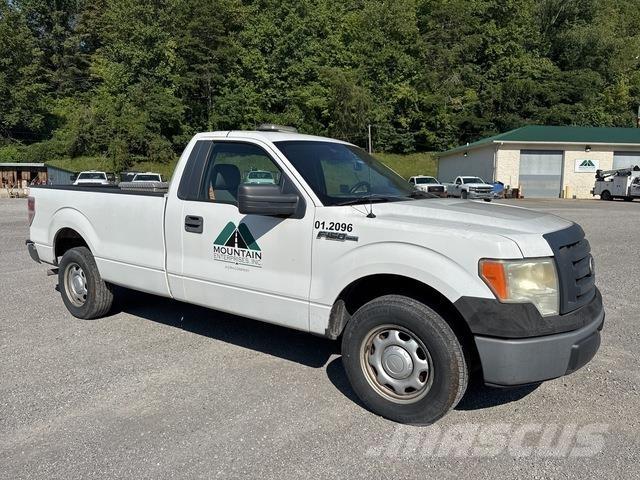 Ford F-150 شاحنات خفيفة/مفصلية الجوانب