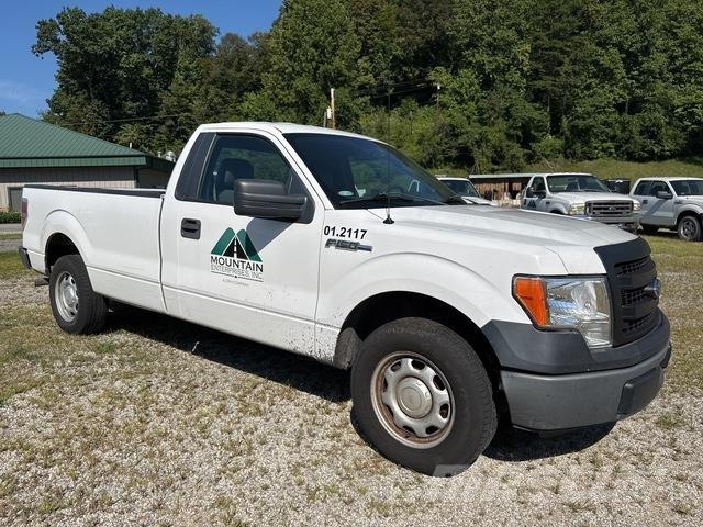Ford F-150 شاحنات خفيفة/مفصلية الجوانب