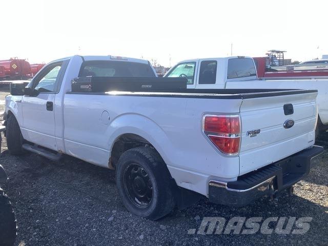 Ford F-150 شاحنات خفيفة/مفصلية الجوانب
