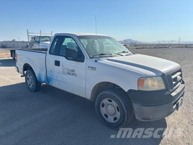 Ford F-150 شاحنات خفيفة/مفصلية الجوانب