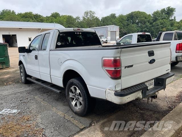 Ford F-150 شاحنات خفيفة/مفصلية الجوانب