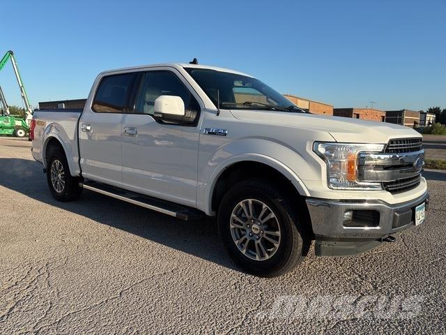 Ford F-150 شاحنات خفيفة/مفصلية الجوانب