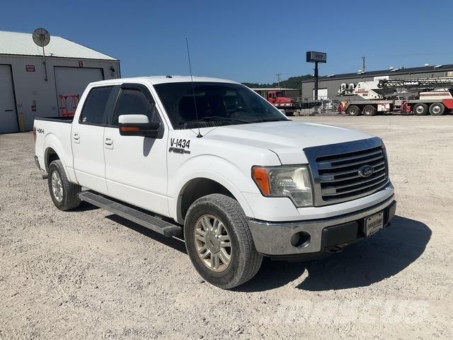 Ford F-150 شاحنات خفيفة/مفصلية الجوانب