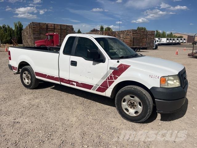 Ford F-150 شاحنات خفيفة/مفصلية الجوانب