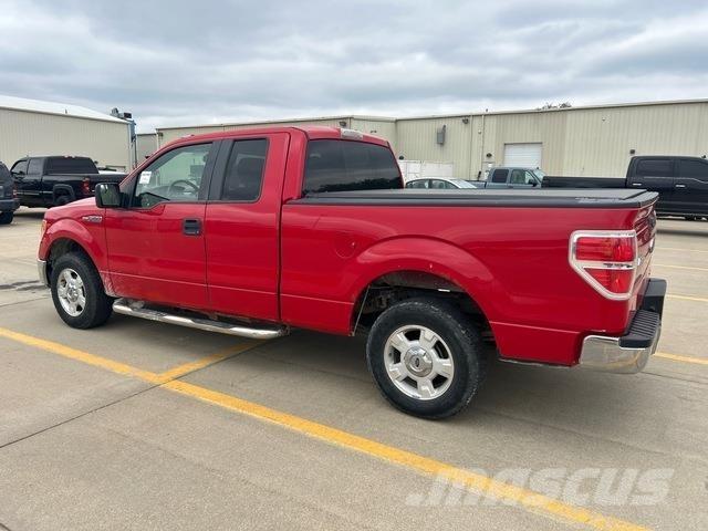 Ford F-150 شاحنات خفيفة/مفصلية الجوانب