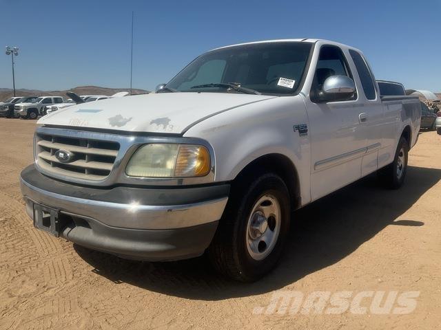 Ford F-150 شاحنات خفيفة/مفصلية الجوانب