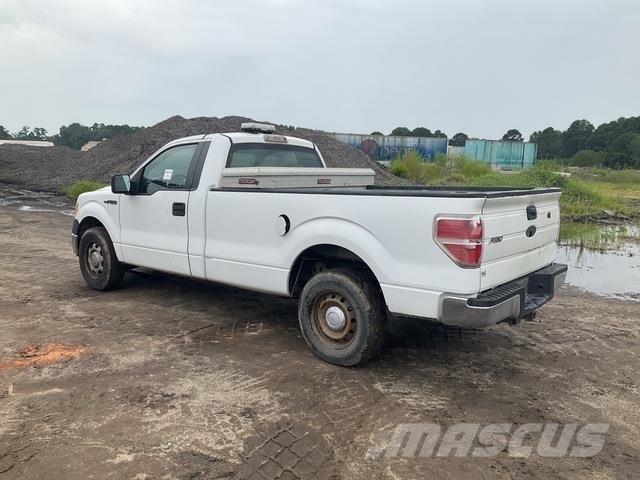 Ford F-150 شاحنات خفيفة/مفصلية الجوانب