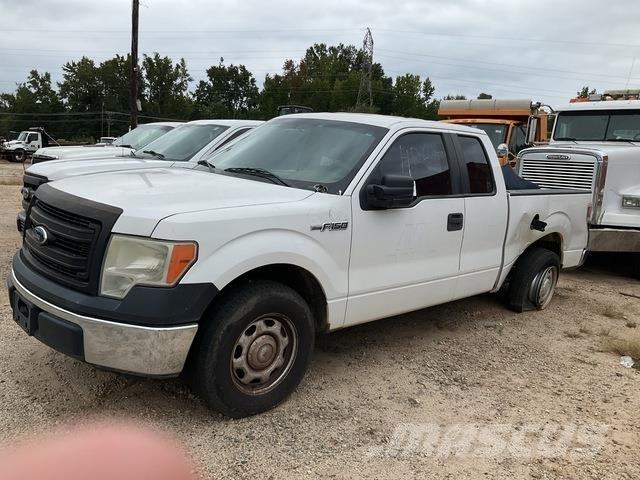 Ford F-150 شاحنات خفيفة/مفصلية الجوانب